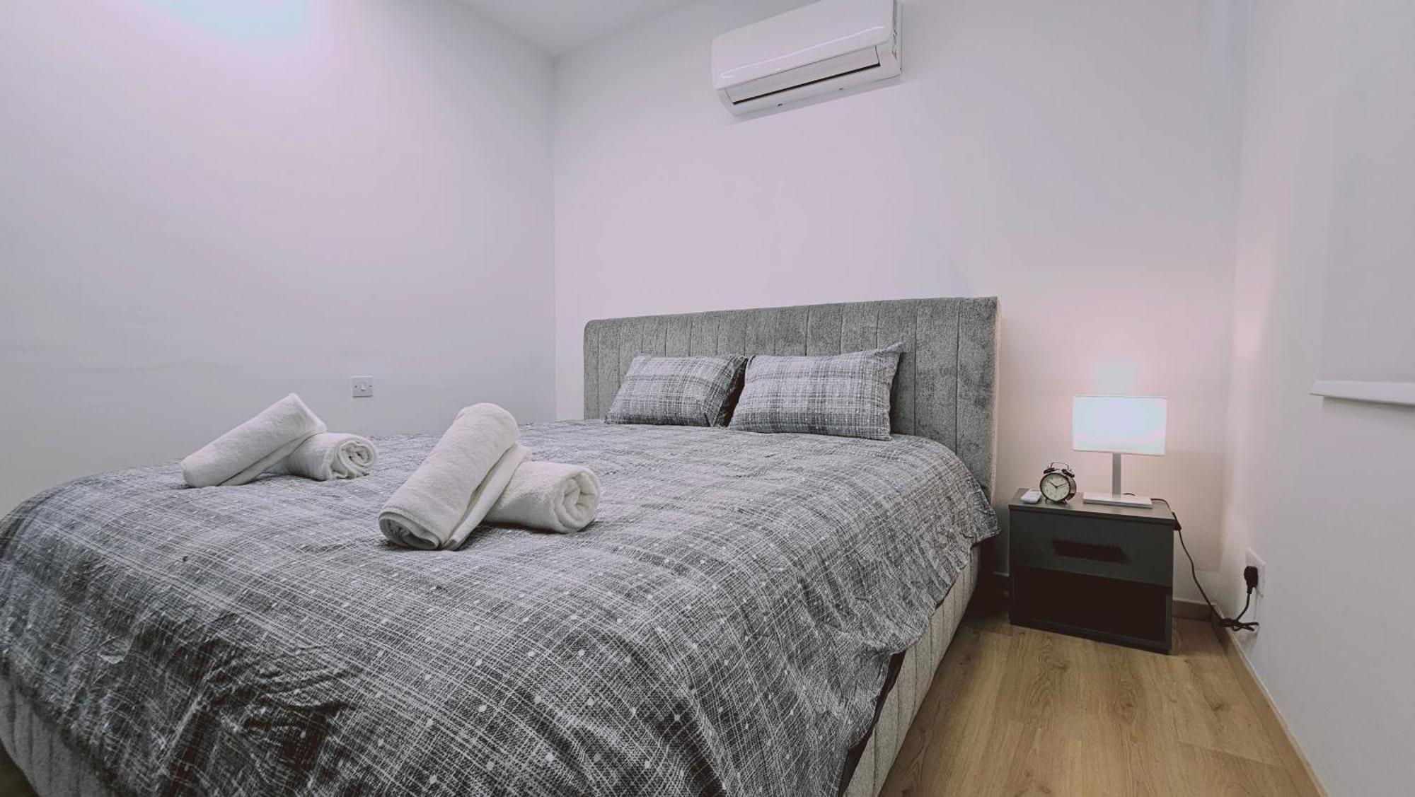 Stay Cosmo City Suites Nikosia Bagian luar foto