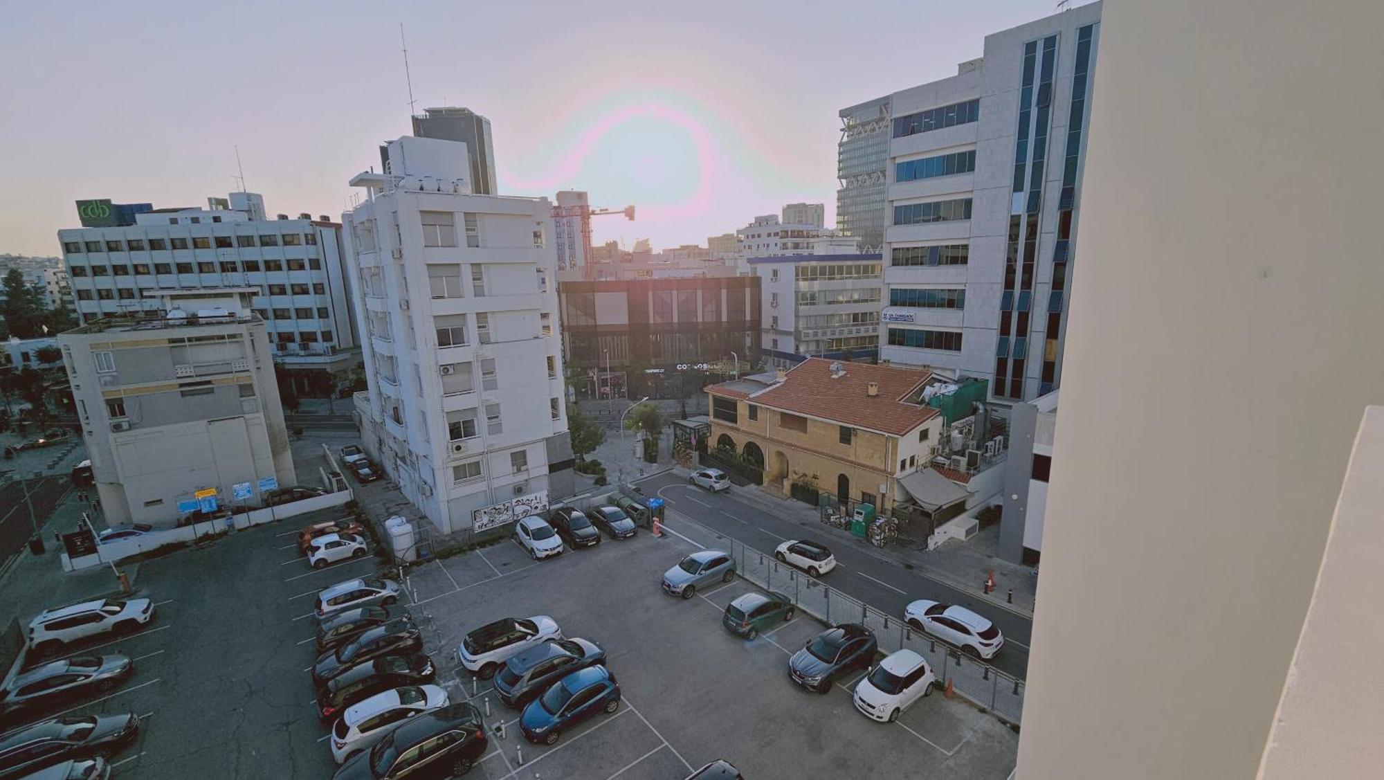 Stay Cosmo City Suites Nikosia Bagian luar foto